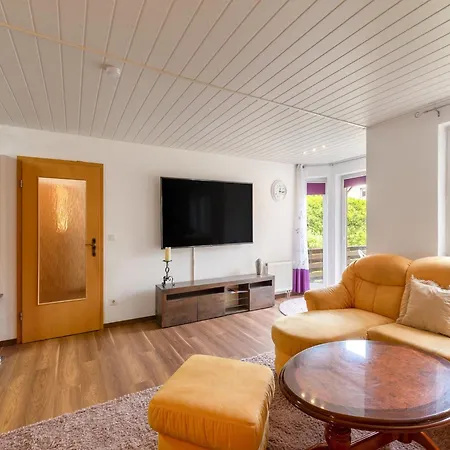 Cosy In With Balcony And Swimming Pool * Dresde