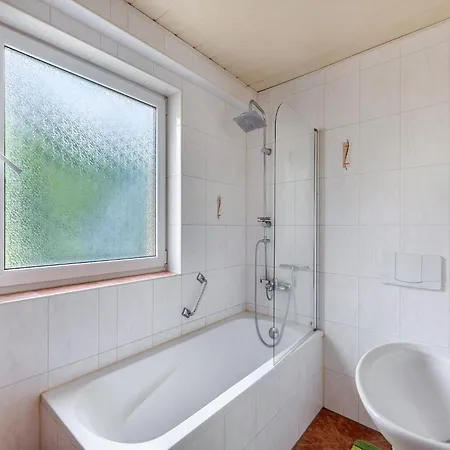 Cosy In With Balcony And Swimming Pool Apartamento *