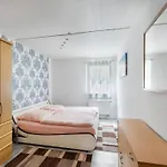 Cosy In With Balcony And Swimming Pool