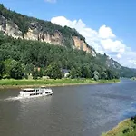 Appartement Cosy In With Balcony And Swimming Pool Dresde