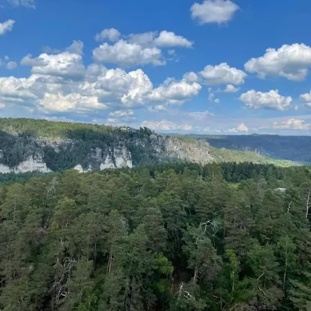 Cosy In With Balcony And Swimming Pool *