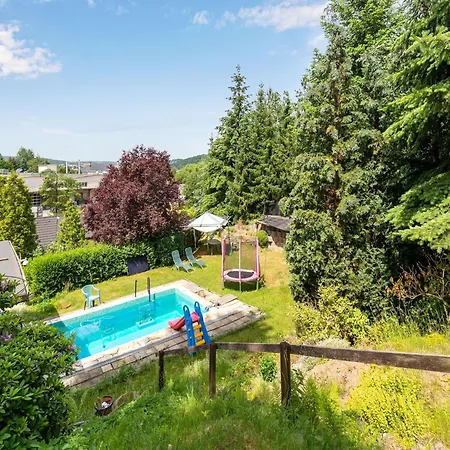 Cosy In With Balcony And Swimming Pool Appartement Dresden