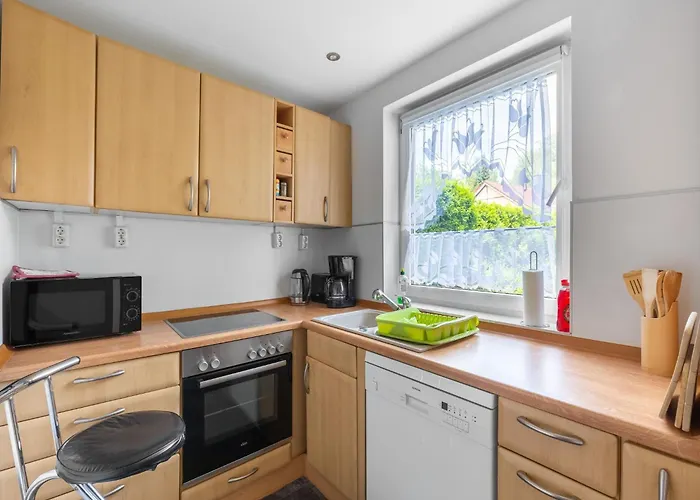 Cosy In With Balcony And Swimming Pool *