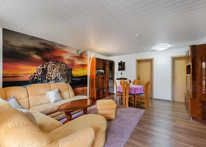 Cosy In With Balcony And Swimming Pool Apartamento *