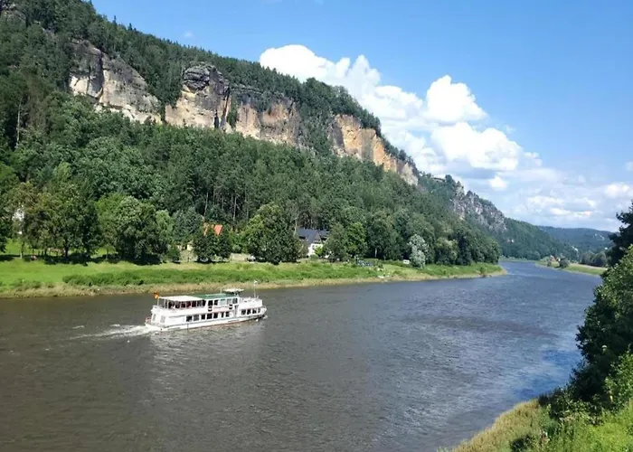 Apartamento Cosy In With Balcony And Swimming Pool Dresde