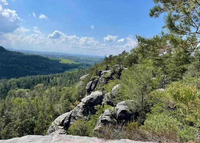 Cosy In With Balcony And Swimming Pool Apartamento Dresde