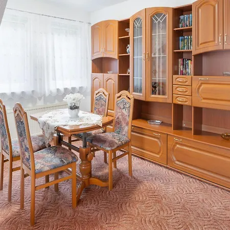 Cosy In With Balcony And Swimming Pool * Dresden