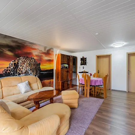 Apartment Cosy In With Balcony And Swimming Pool Dresden