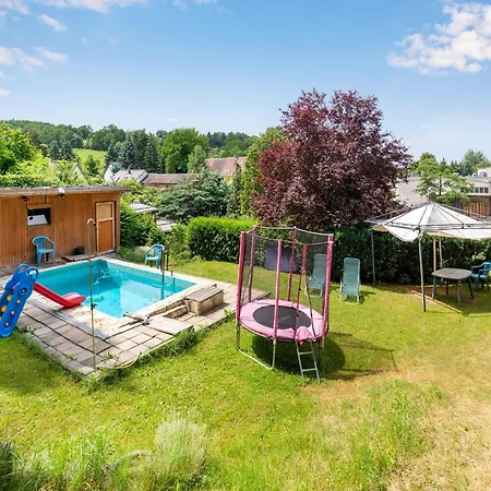 Cosy In With Balcony And Swimming Pool