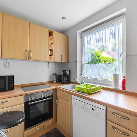 Cosy In With Balcony And Swimming Pool *