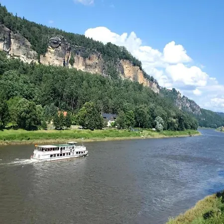 Apartment Cosy In With Balcony And Swimming Pool Dresden